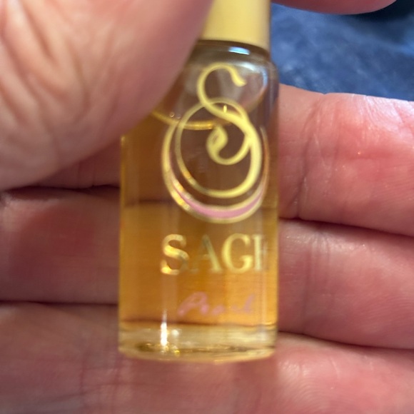 Sage Floral Face Oil - Gold and Pastel Hues - Picture 4 of 5